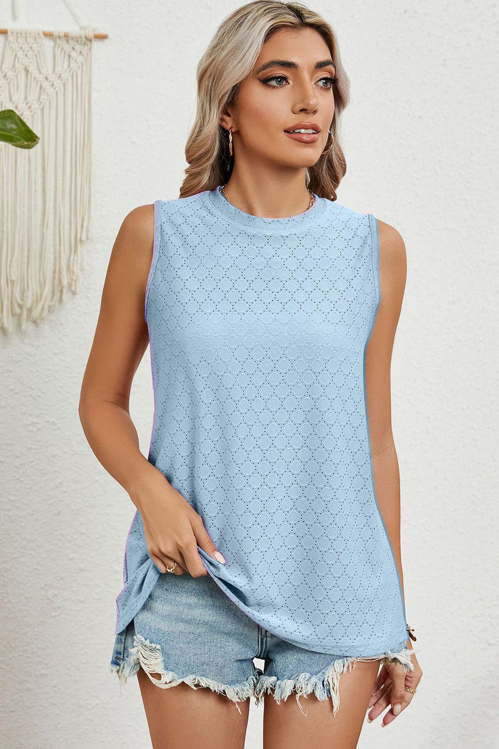 Myosotis Solid Color Eyelet Pattern Round Neck Tank Top